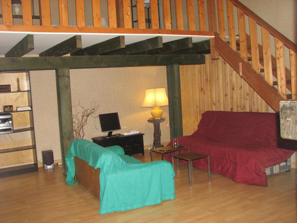 Duplex Carreyrou Apartamento Beaumont-du-Périgord Exterior foto